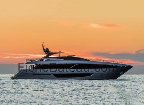 Riva Corsaro 100 fiche technique et avis